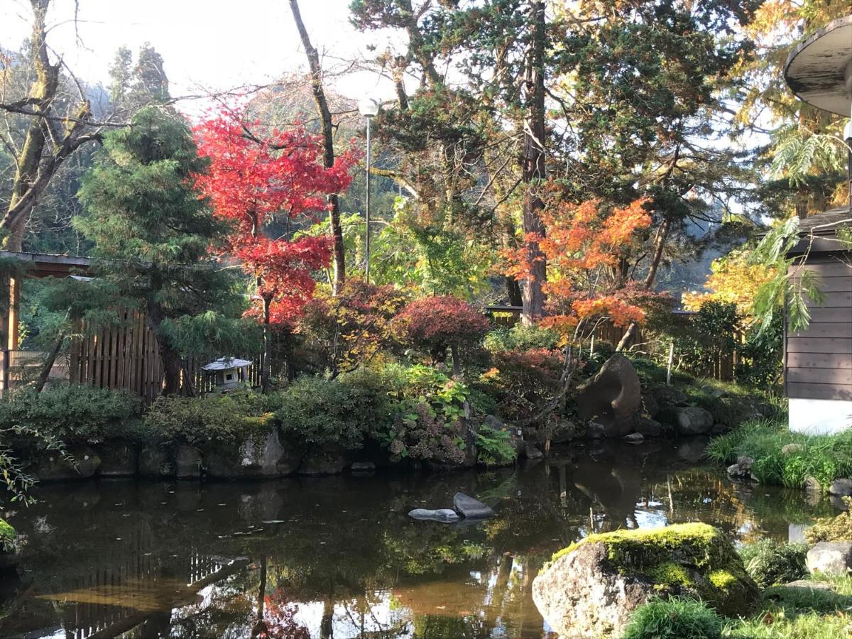 ホテル 越後田中温泉 しなの荘 津南町 エクステリア 写真