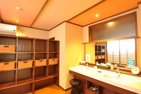 ホテル 越後田中温泉 しなの荘 津南町 エクステリア 写真