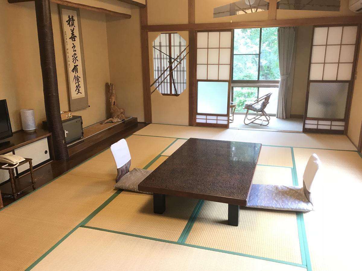 ホテル 越後田中温泉 しなの荘 津南町 エクステリア 写真